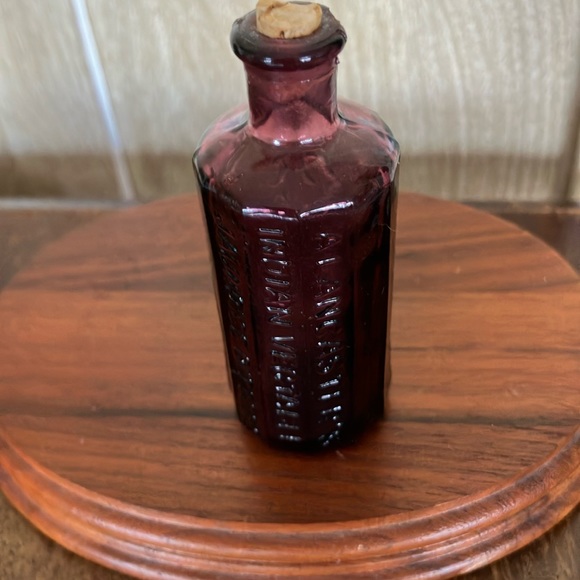 Rare Purple Bottle Col Sam Johnson 1852 Indian Vegetable Jaundice Bitters OLD - Picture 3 of 3